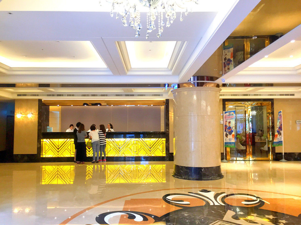 Fish Hotel-Pingtung Exterior photo