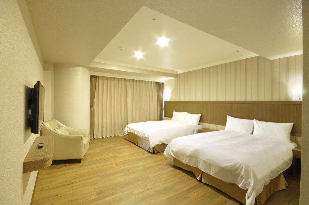 Fish Hotel-Pingtung Exterior photo