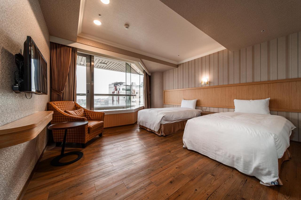 Fish Hotel-Pingtung Exterior photo